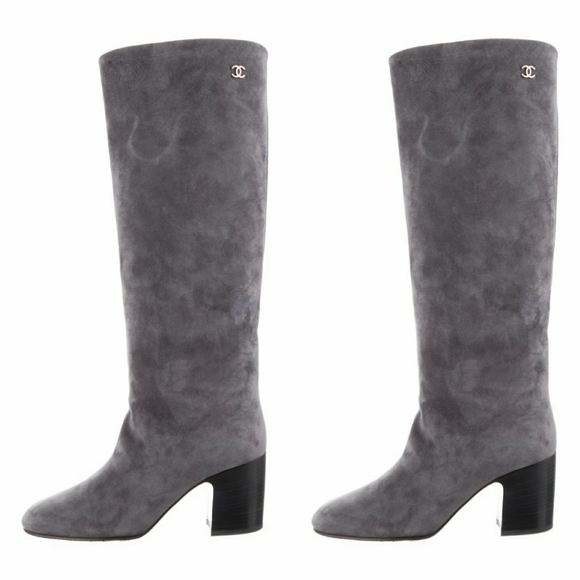 Chanel grey suede boots - Picture 1 of 15